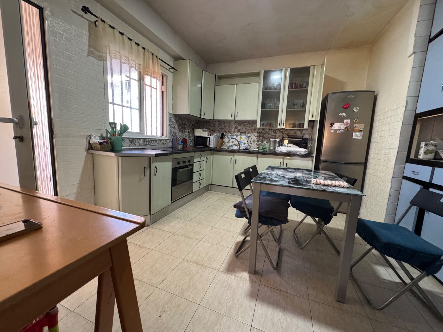 Se vende un piso con terraza privada en calle ancha Motril Granada