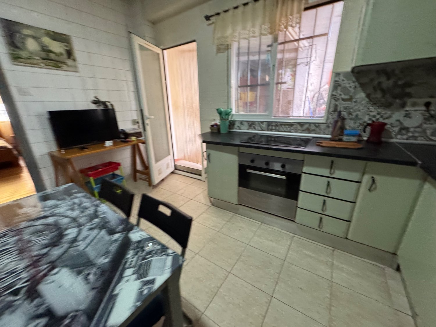Se vende un piso con terraza privada en calle ancha Motril Granada