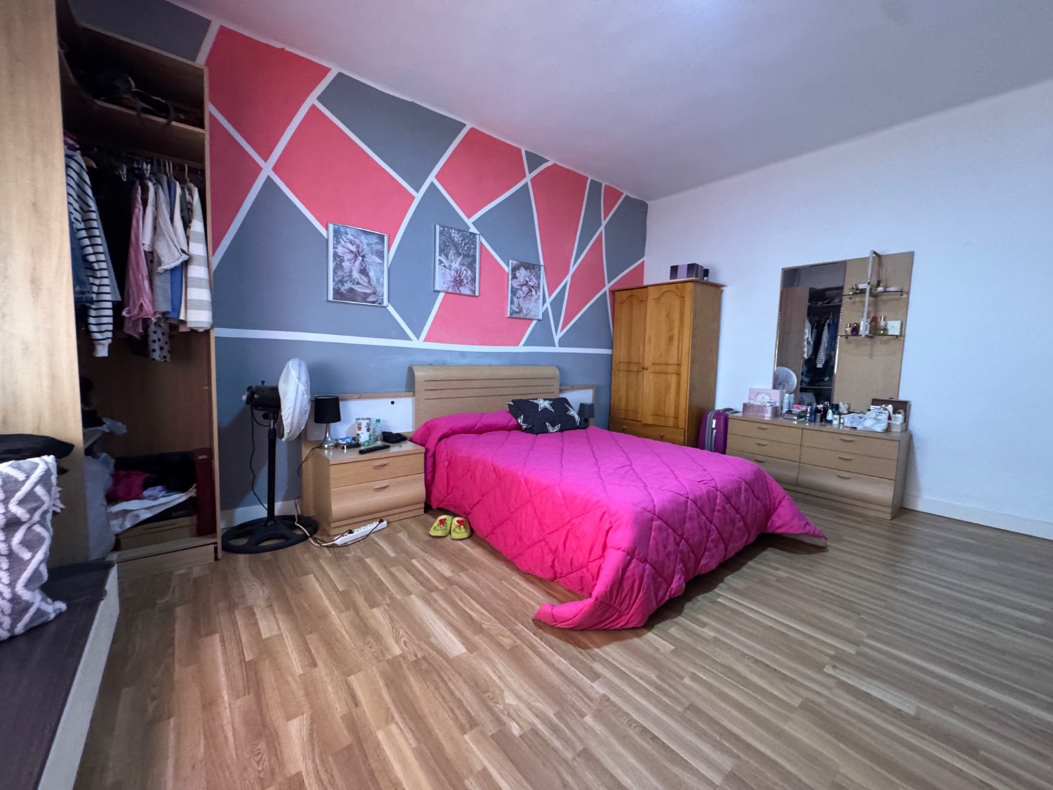 Se vende un piso con terraza privada en calle ancha Motril Granada