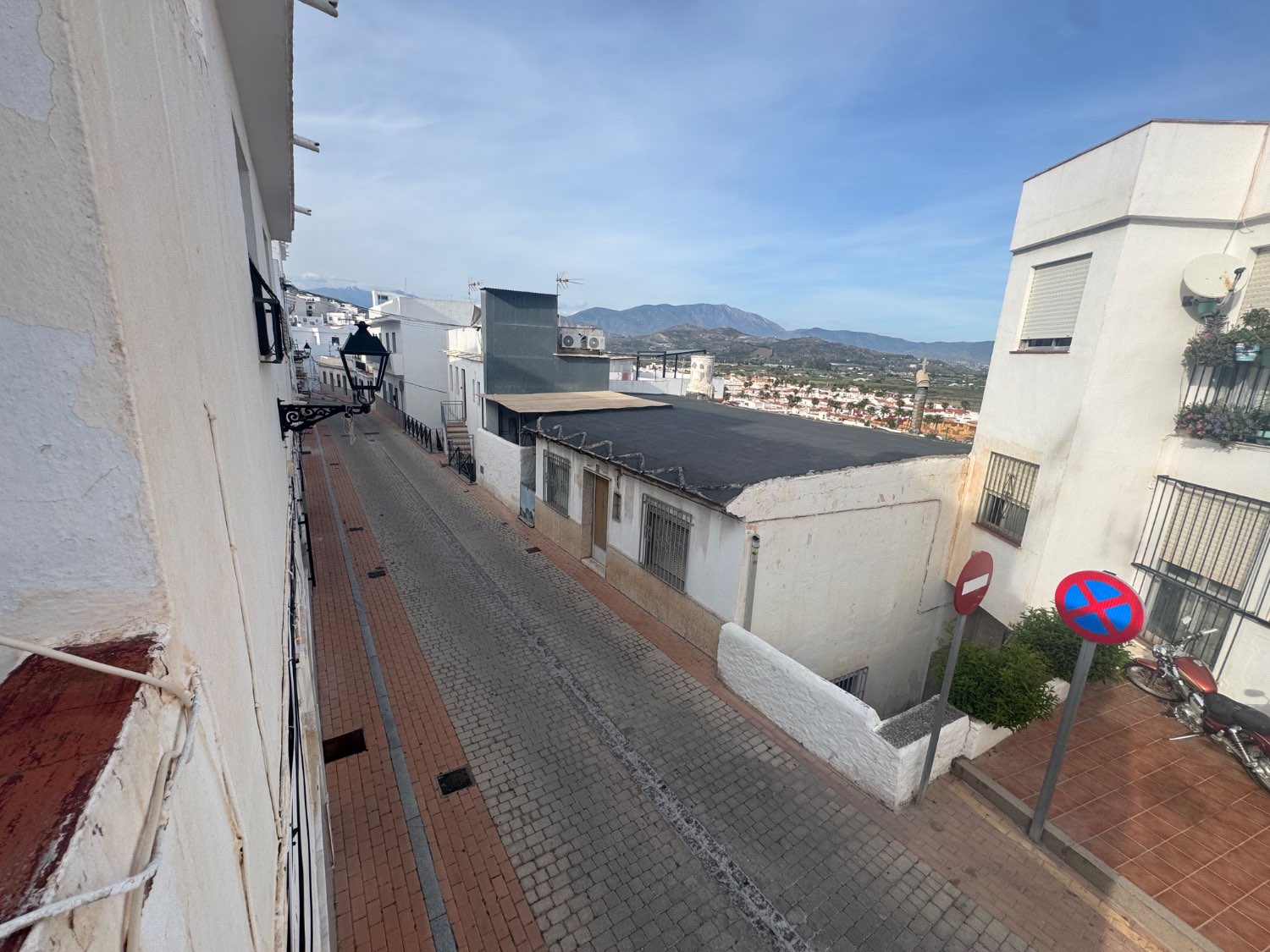 Se vende una casa en casco antiguo de salobreña Granada