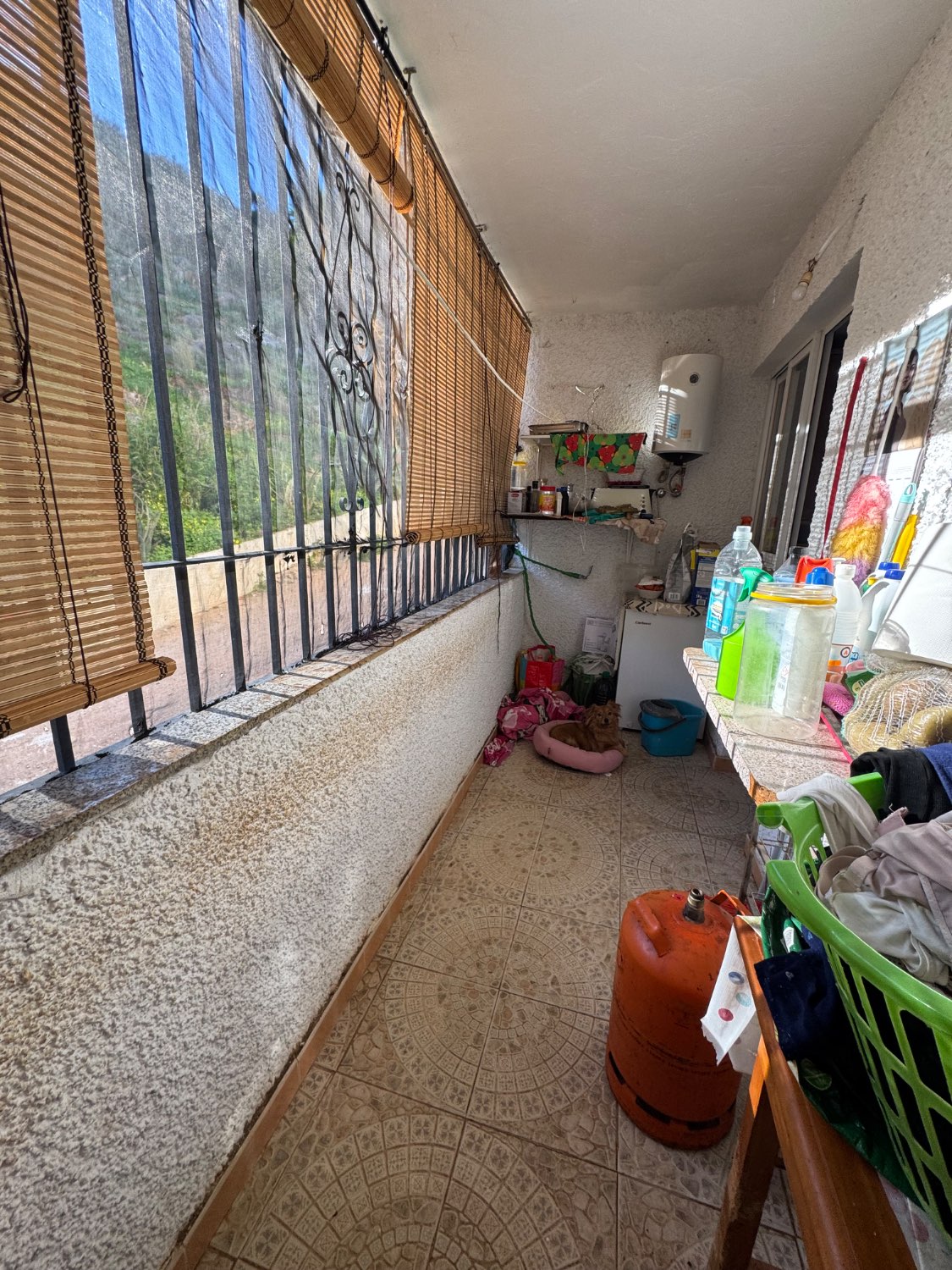 Se vende un bajo en la urbanización romeral Castellón de ferro Gualchos granada