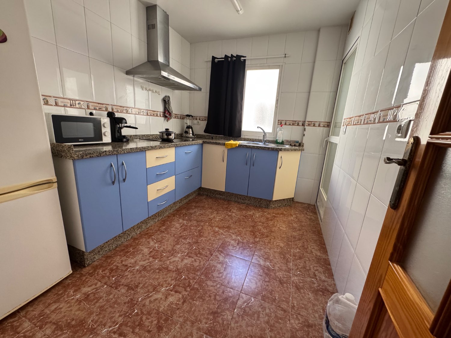 Se vende un piso en santa Adela Motril playa poniente