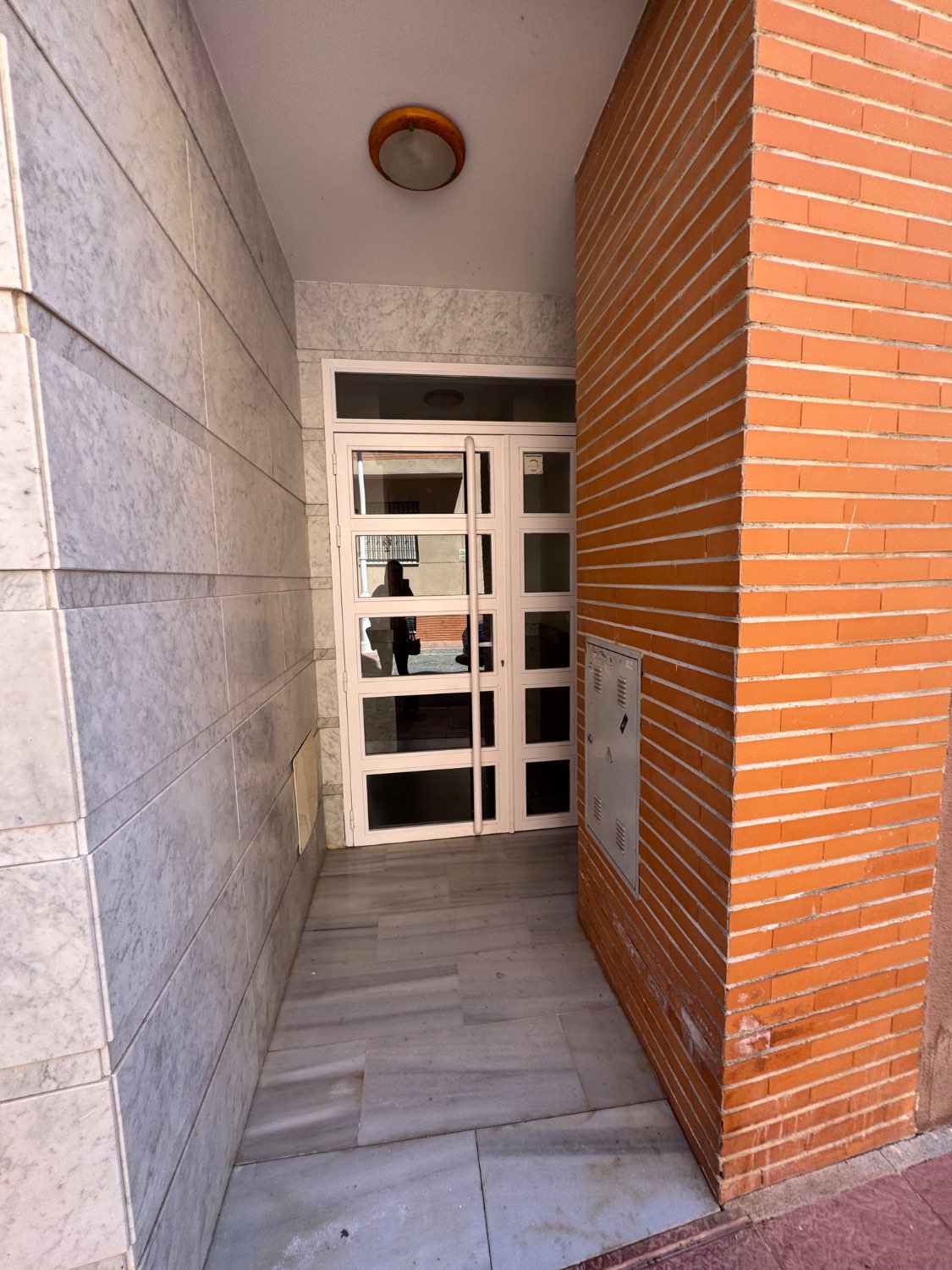 Se vende un piso en santa Adela Motril playa poniente