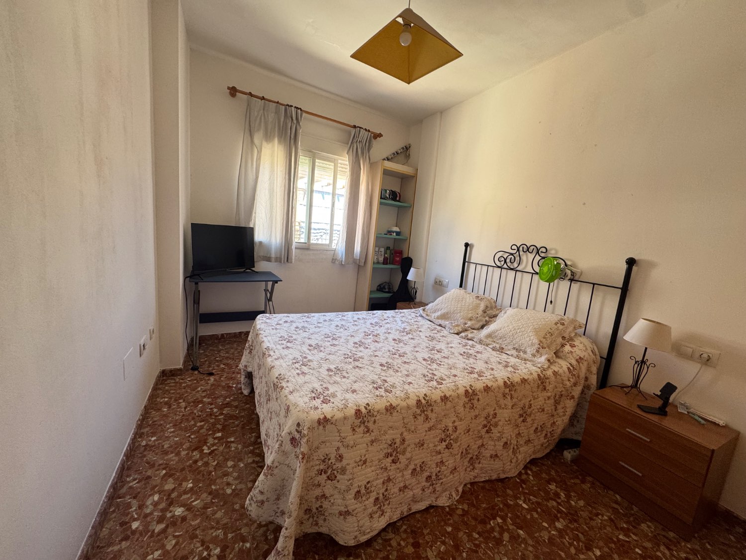 Se vende un piso en santa Adela Motril playa poniente
