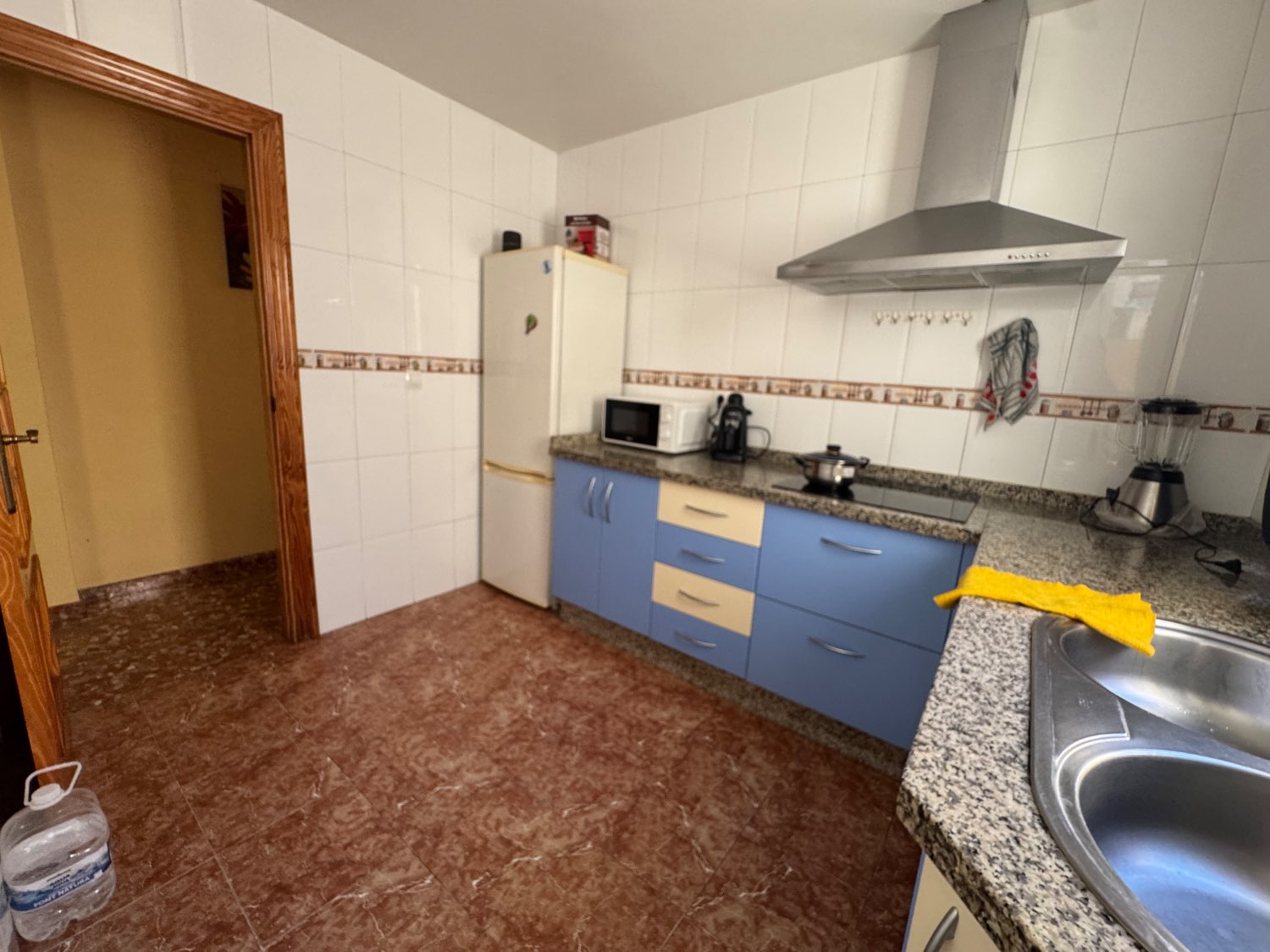 Se vende un piso en santa Adela Motril playa poniente