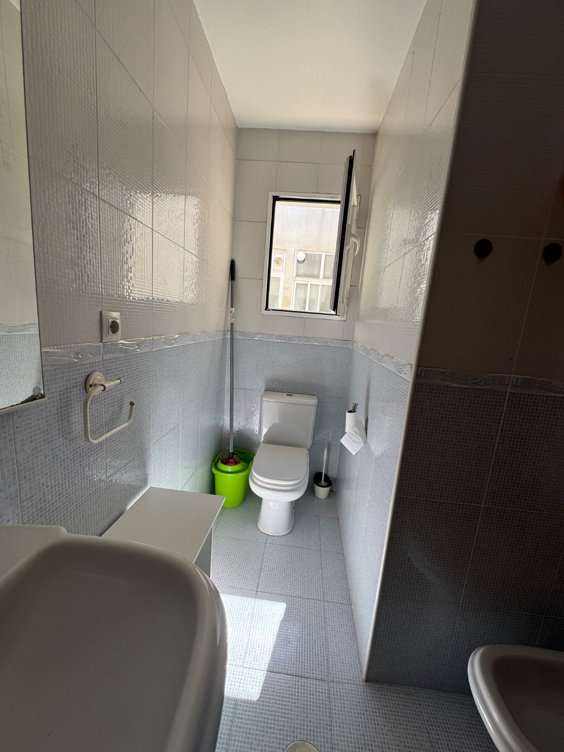 Se vende un piso en santa Adela Motril playa poniente