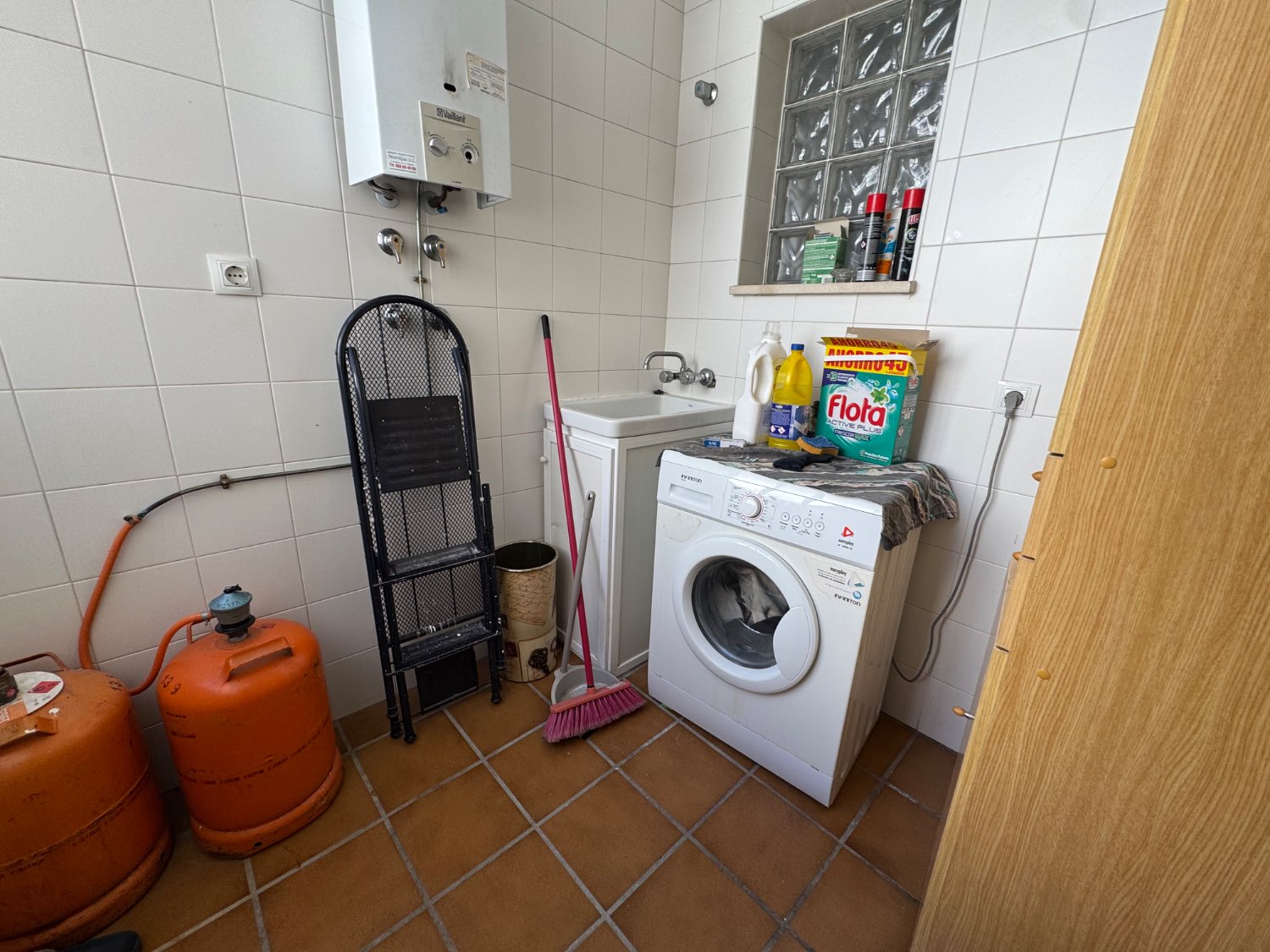 Se vende un piso en santa Adela Motril playa poniente